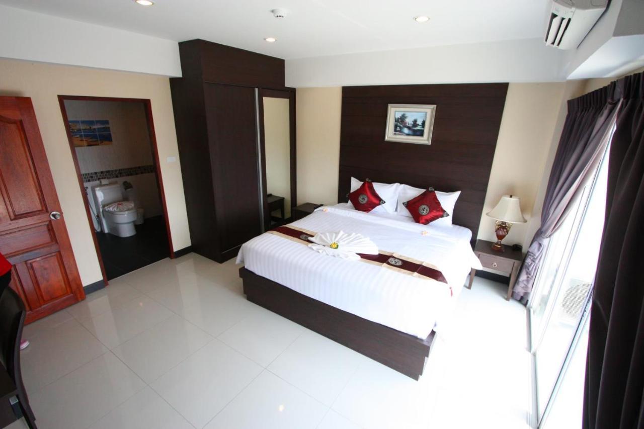 Valhalla Pattaya Hotel Jomtien Beach Exterior photo