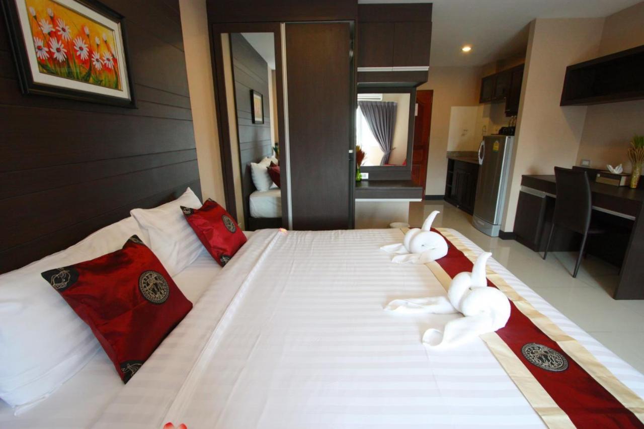 Valhalla Pattaya Hotel Jomtien Beach Exterior photo